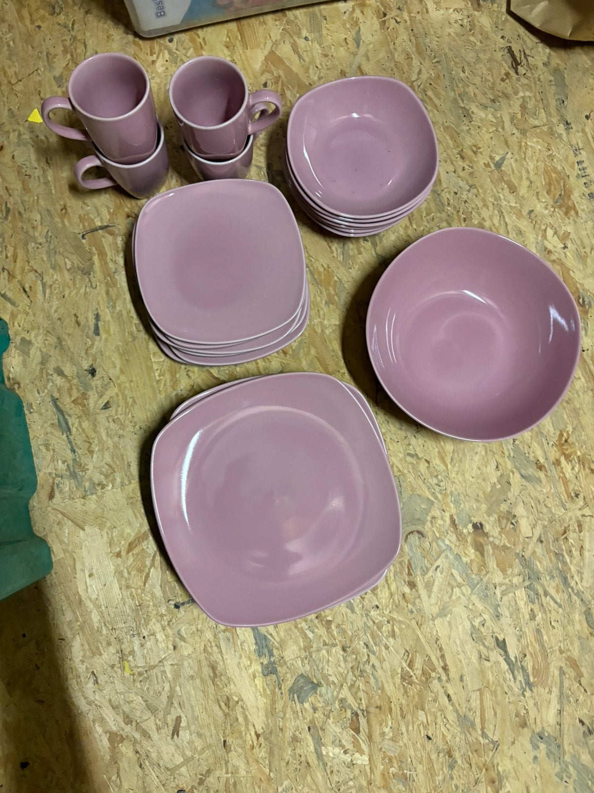 Roze servies, Huis en Inrichting, Ophalen, Zo goed als nieuw