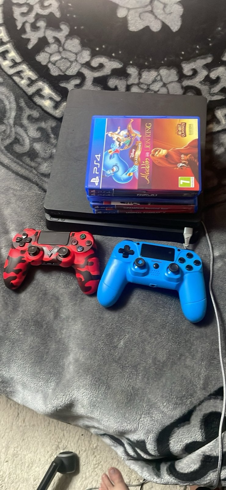 Ps4 slim 5 games 2 controllers, Ophalen, Zo goed als nieuw, Slim