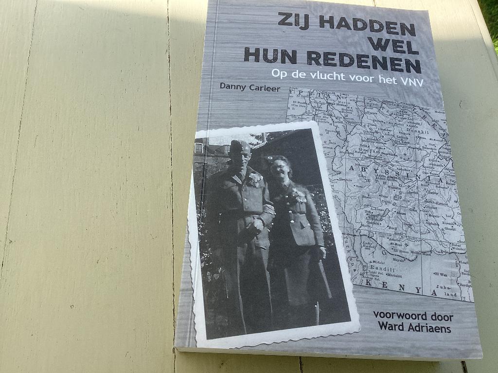Zij hadden wel hun redenen. Op de vlucht voor het VNV, Boeken, Ophalen of Verzenden, Tweede Wereldoorlog, Zo goed als nieuw, Overige onderwerpen