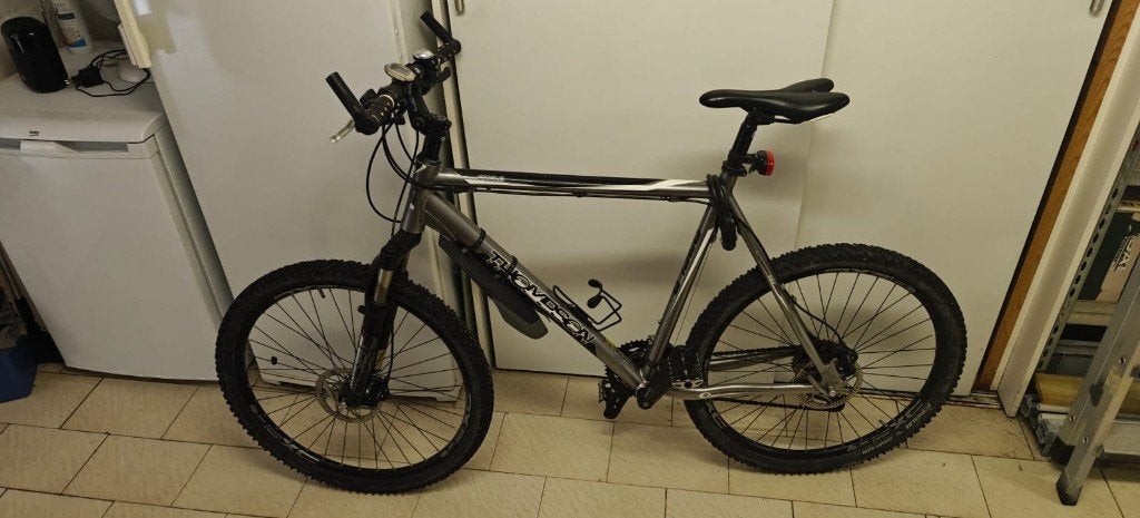 Titel: Thompson mountainbike - tweedehands, goede staat, Fietsen en Brommers, Gebruikt, Schijfrem, Ophalen, Overige merken