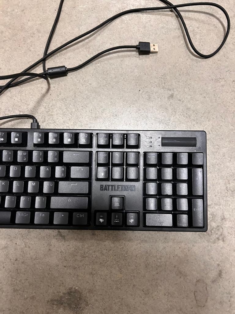 Clavier ordi, Enlèvement, Comme neuf