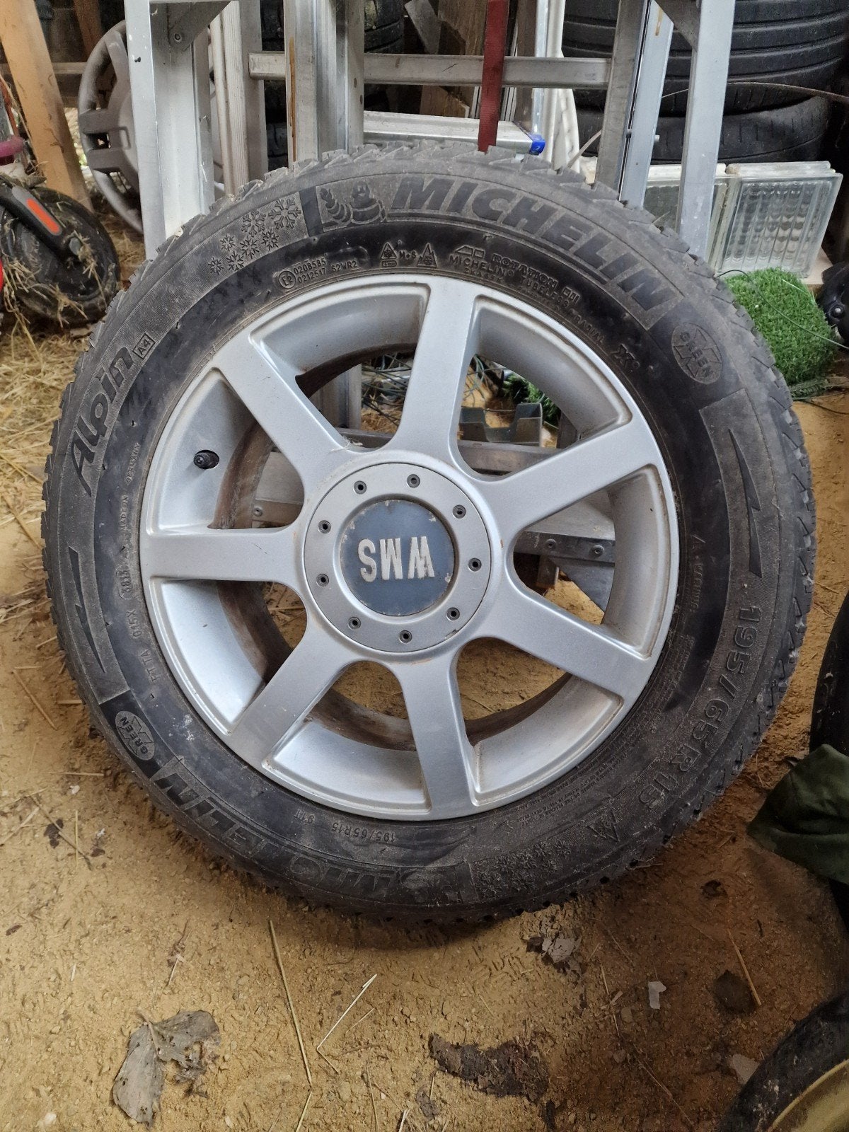 velgen met band ford 195x65x15, Enlèvement, Utilisé