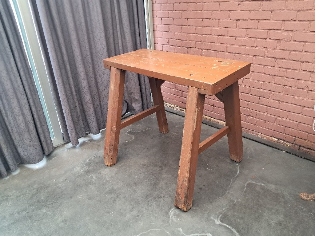 Oude werkbank plant tafel, Ophalen