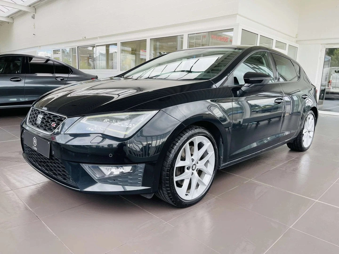 SEAT Leon FR 1.8 TSI * GARANTIE + LED + CUIR + GPS *, Achat, Entreprise, Noir, 5 portes