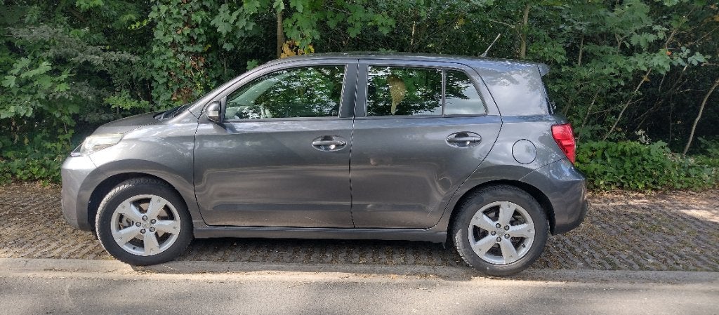 Toyota Urban Cruiser MPV  1300 cc benzine 2011 weinig kms, Stof, 4 cilinders, 1333 cc, Particulier