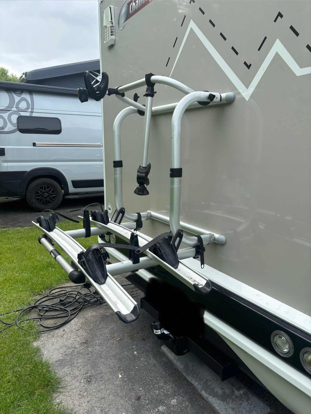 Thule fietsendrager mobilhome, Auto diversen, Fietsendragers, Ophalen, 2 fietsen, Zo goed als nieuw