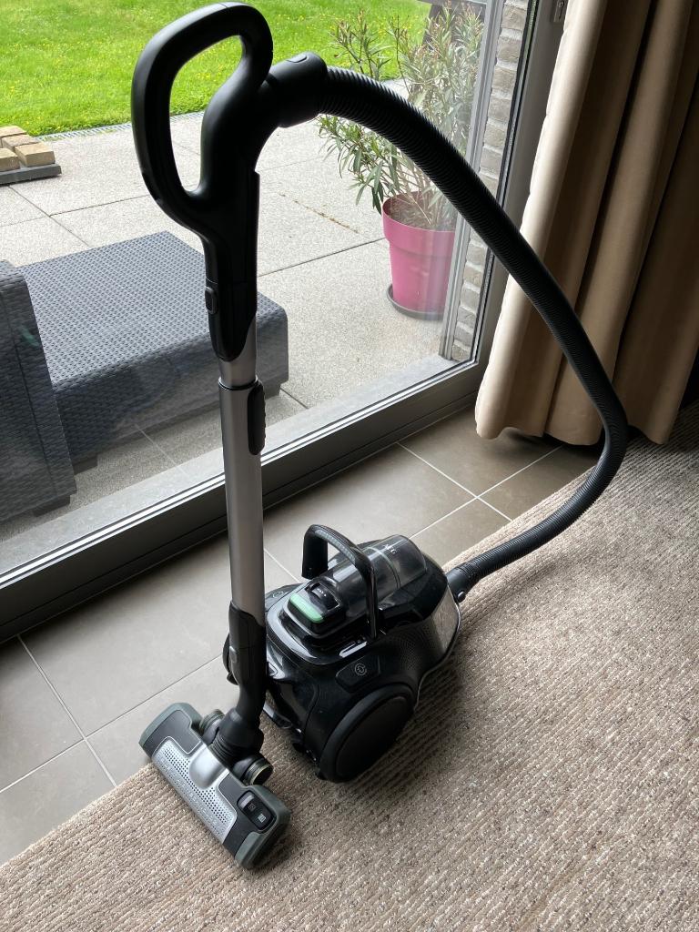 AEG LX9‑3‑6K0 stofzuiger – vermogenschakelaar defect, Ophalen, Niet werkend, Minder dan 1200 watt, Reservoir