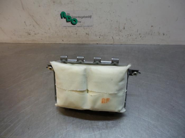 Airbag droite (tableau de bord) d'un Suzuki Swift (Swift 05-, -, 3 mois de garantie, Utilisé, -