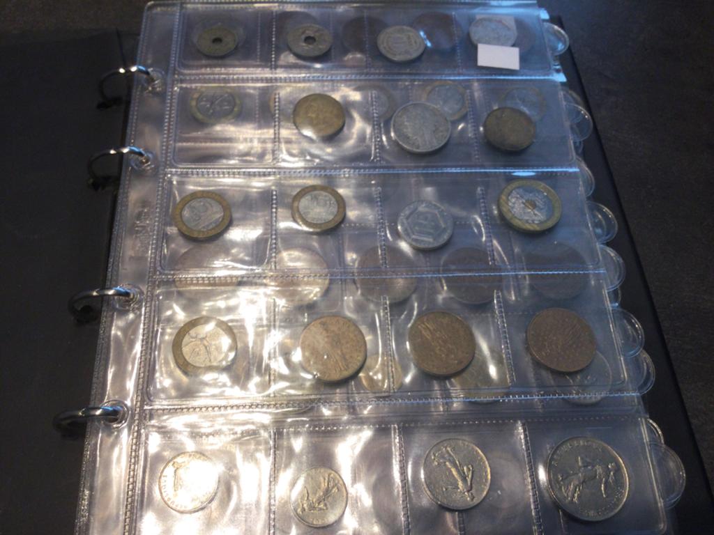Frankrijk Muntalbum met 236 diverse munten, Postzegels en Munten, Ophalen of Verzenden, Munten