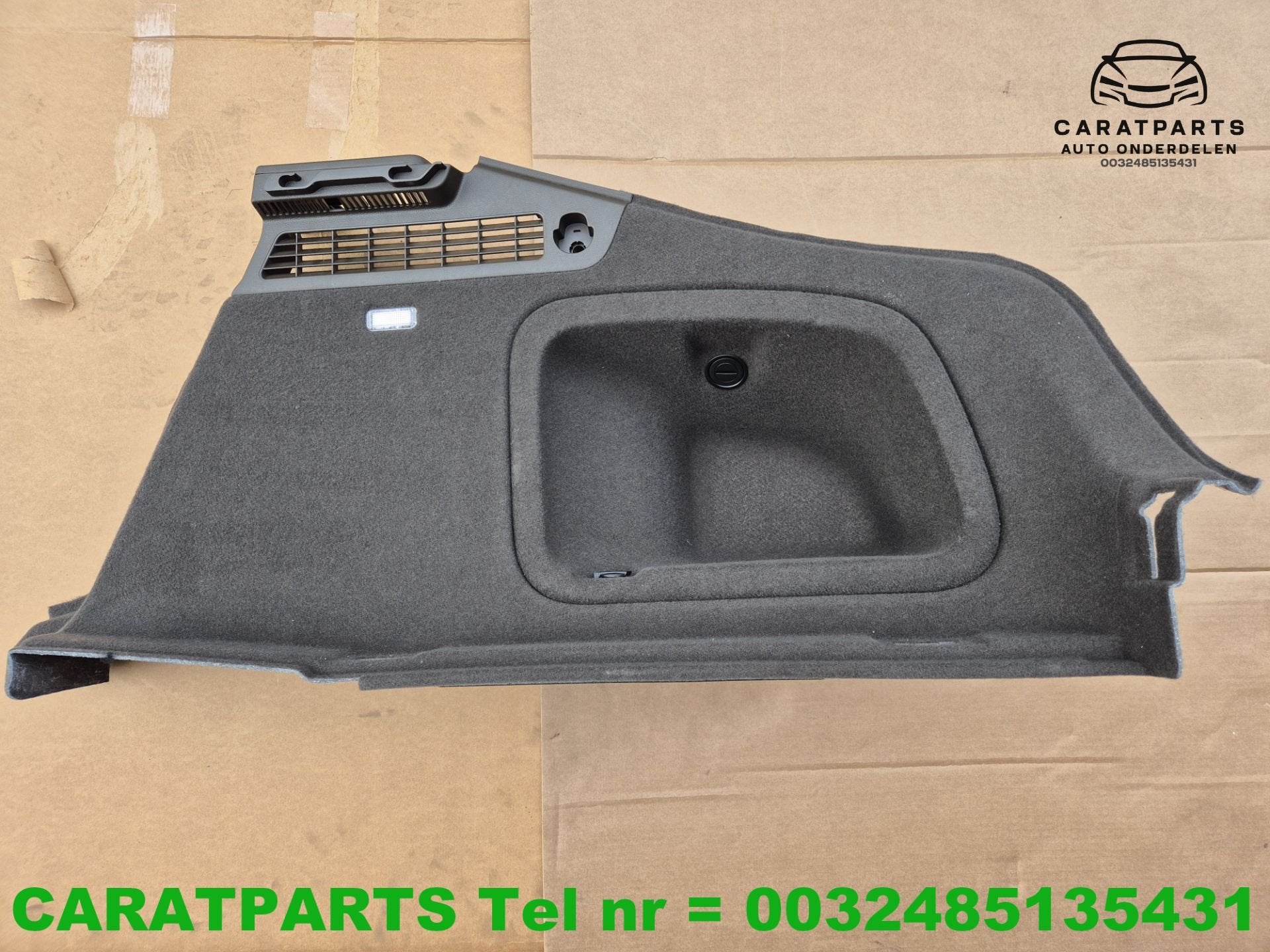 8T8863880M Garniture de coffre bagages Audi A5 Garniture de, Fabrikant BV, Utilisé, Info@fabrikant.eu, Fabrikantstraat 1
1000 AA  Amsterdam, NL