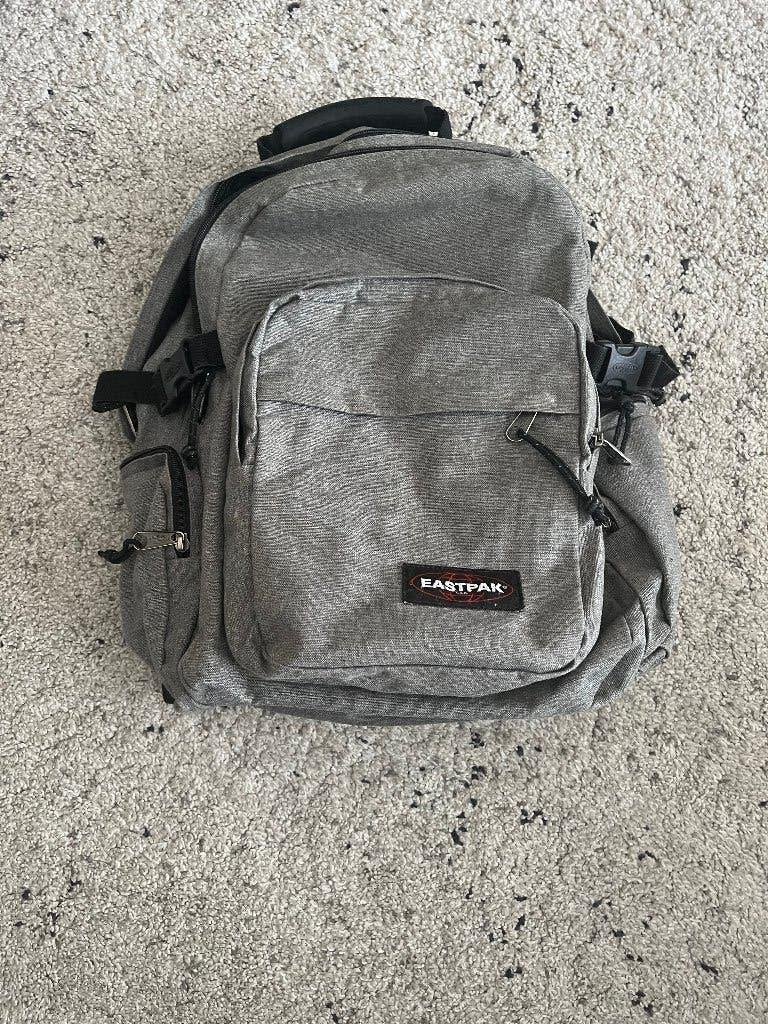 Eastpak rugzak, Handtassen en Accessoires, Tassen | Rugtassen, Ophalen, Gebruikt, 25 tot 40 cm, 30 tot 45 cm