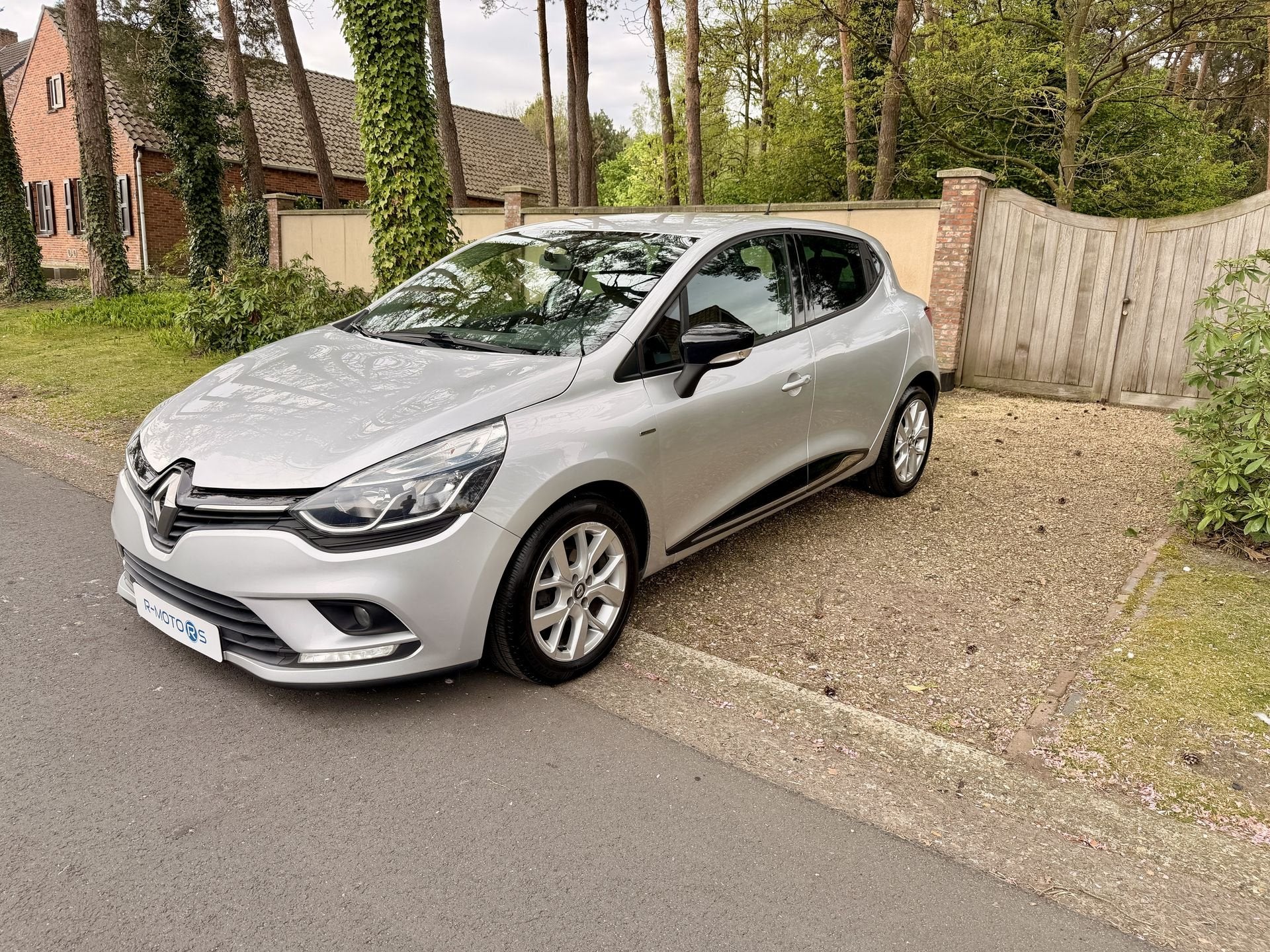 Nieuw voertuig, Autos, Argent ou Gris, Achat, Euro 6, Entreprise