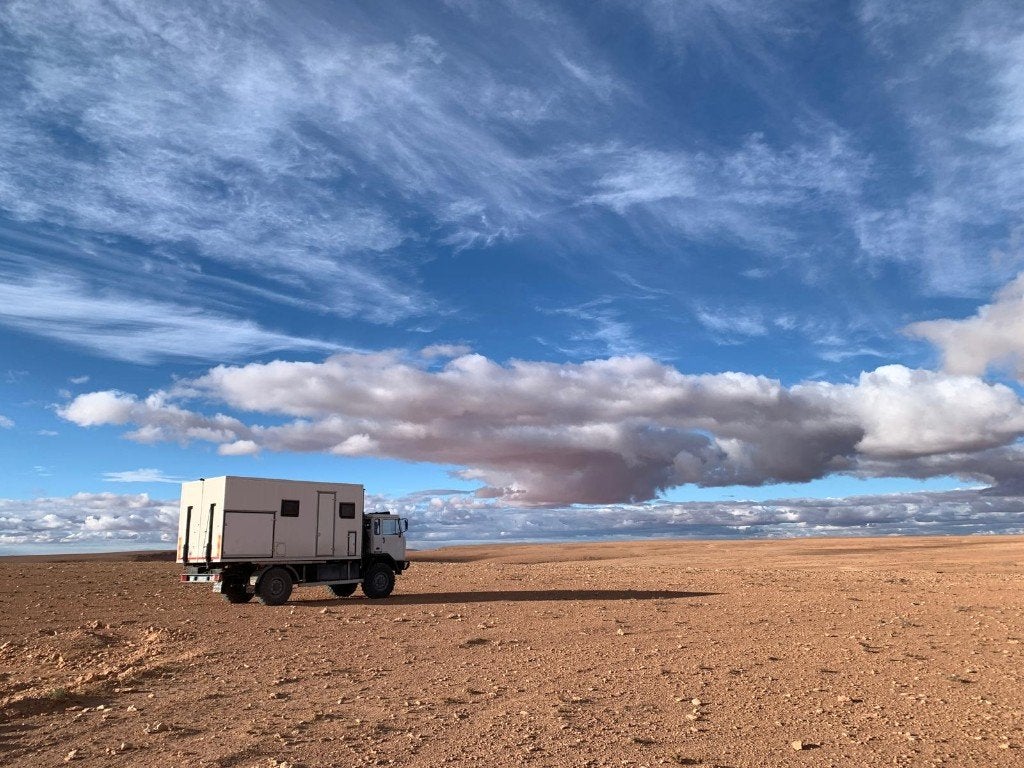 CAMPING-CAR D'EXPÉDITION IVECO ACM 80 4x4 — PRÊT À PARTIR, Siège standard, Toilette à cassette, Boîte manuelle, Diesel