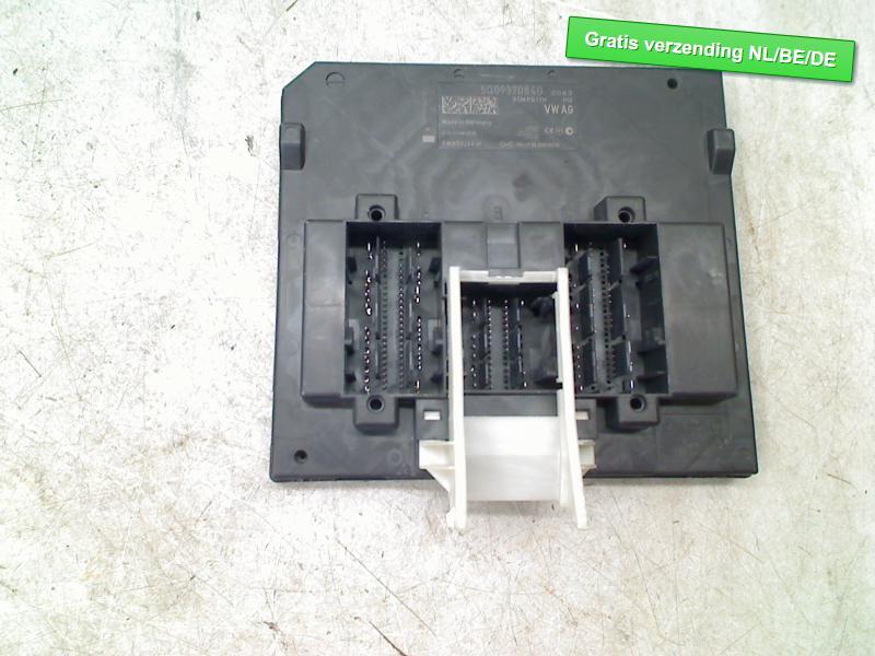 BOORDNETREGELAPPARAAT A3 Sportback (8VA / 8VF) (5Q0937084G), Gebruikt, Audi, Continental AG, Continental-Plaza 1
30175  Hannover, DE