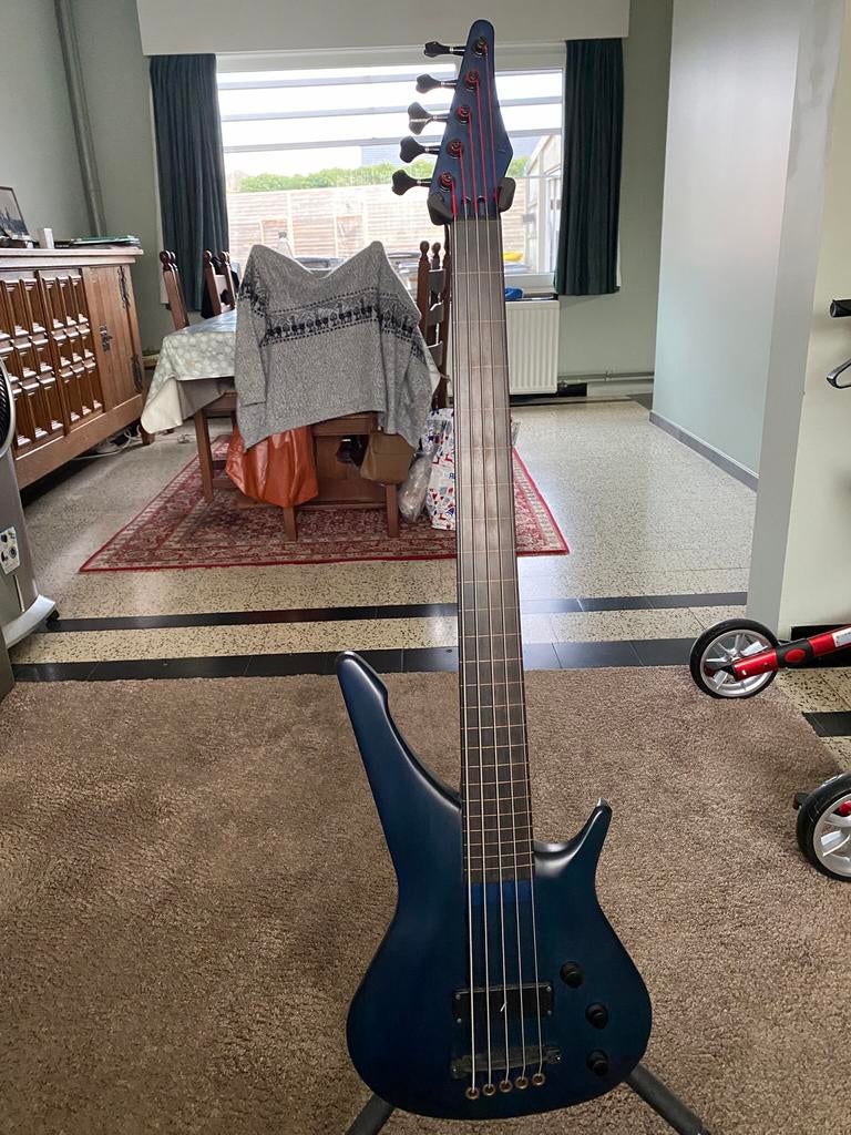 Manne acoustibass, Musique & Instruments, Instruments à corde | Guitares | Basses, Enlèvement ou Envoi, Comme neuf