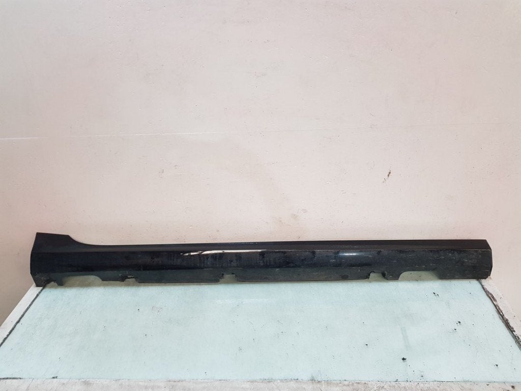 JUPE LATERALE DROIT Ford Fiesta 7 (01-2017/07-2023), Autos : Pièces & Accessoires, Utilisé, Droite, Ford