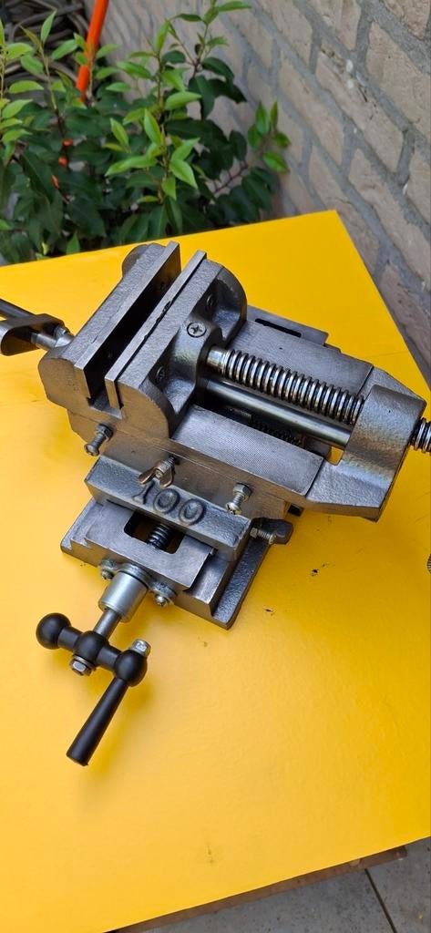 Kruis bankschroef JACOB, Doe-het-zelf en Bouw, Ophalen
