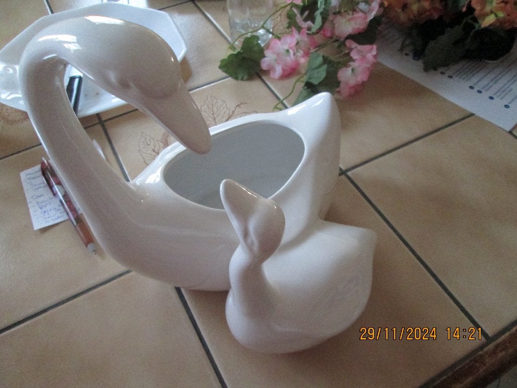 Cygne et son bébé cygne blancs, Maison & Meubles, Enlèvement, Comme neuf