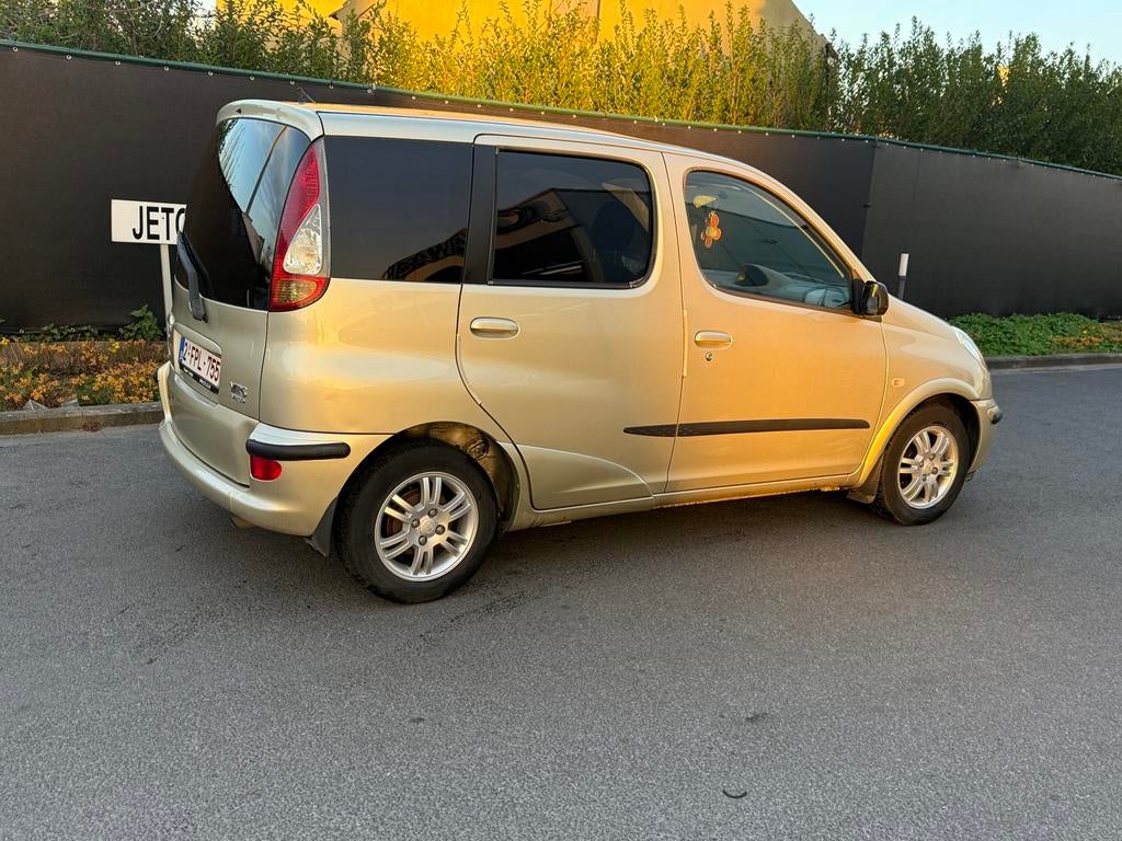 Toyota Yaris verso 2004 essence 38000 km, 2ème propriétaire, Achat, Entreprise, Essence, Verso