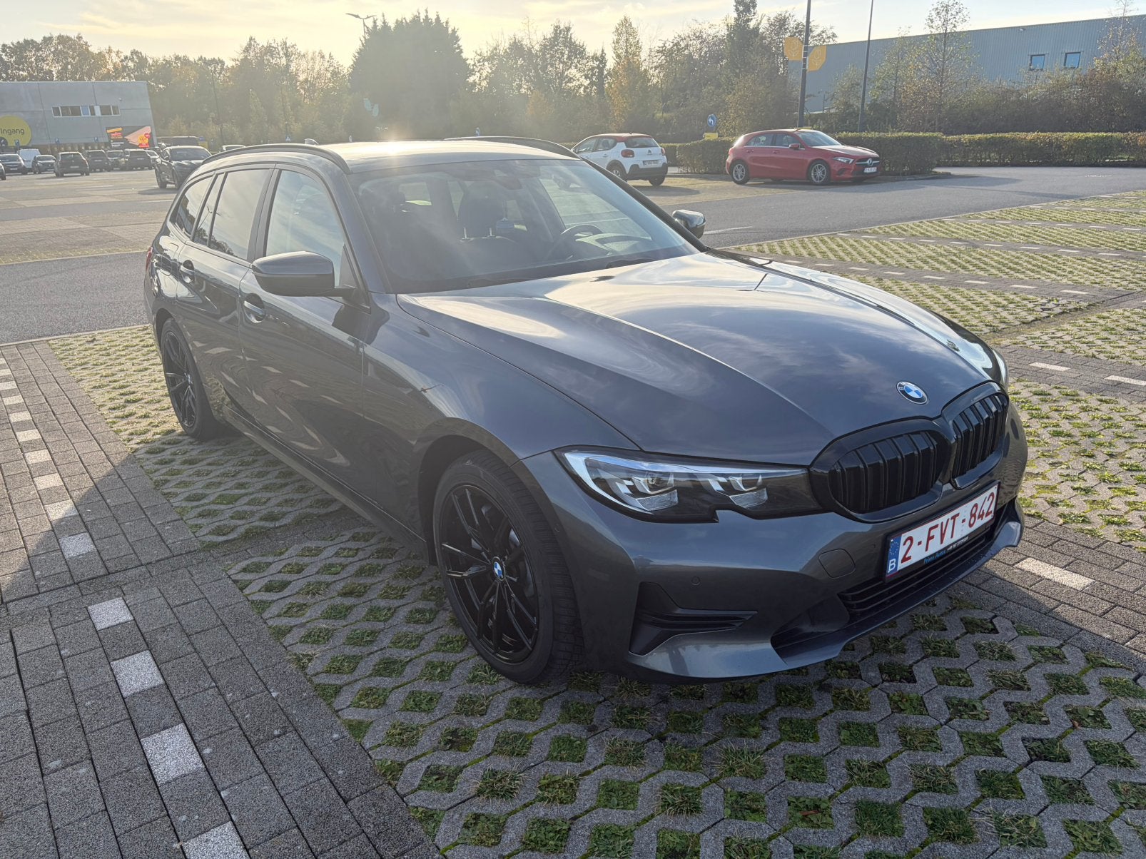 BMW 330e Touring 292ch | Shadow Line | Parking Auto | LED, Autos, Cuir, Argent ou Gris, Achat, Euro 6