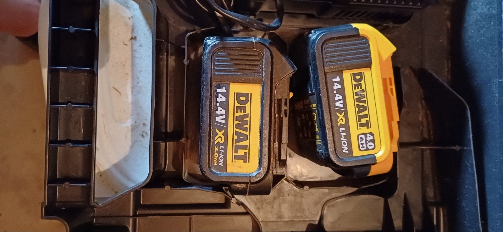battery dewalt, Ophalen, Zo goed als nieuw, Oplaadbaar