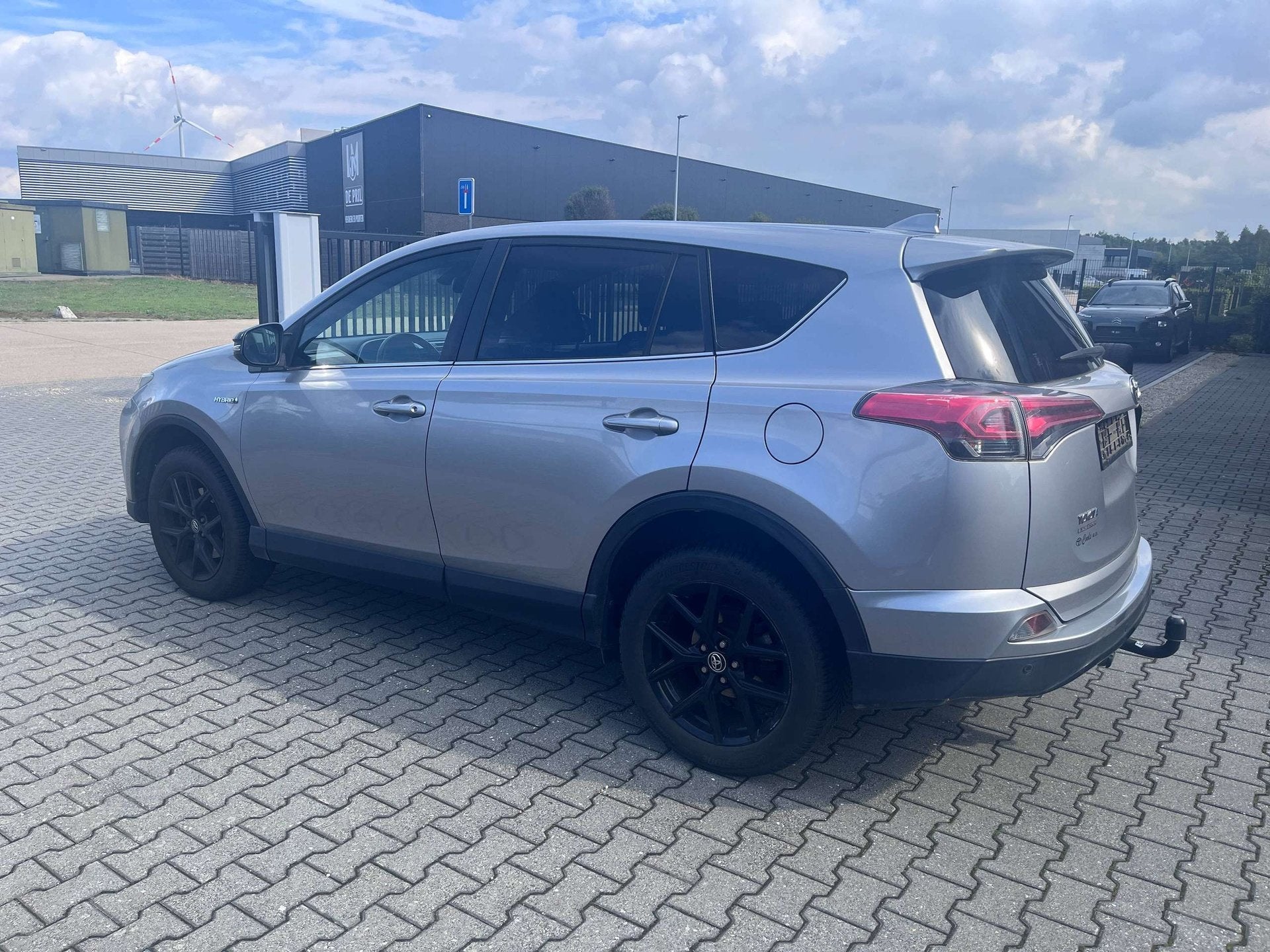Toyota RAV4 Hybrid 2.5i Black Edition/Pano/Keyless/Cruise/Do, Autos, Argent ou Gris, Euro 6, Entreprise, Entretenue par le concessionnaire