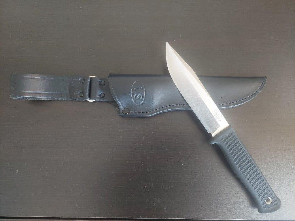 Lot de 2 couteaux Fällkniven (incl.gaines/pierre à aiguiser), Ophalen of Verzenden, Zo goed als nieuw