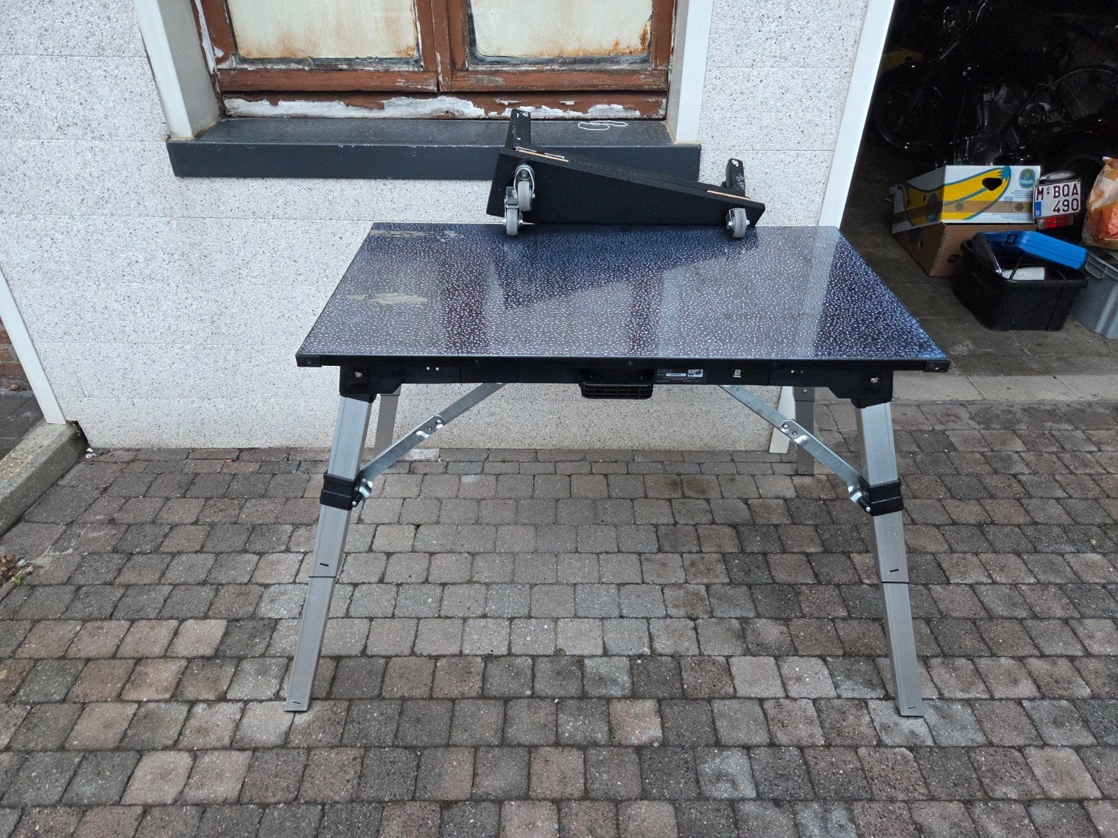 EINHEL Monteursligbed op wielen/verrijdbare solide werktafel, Doe-het-zelf en Bouw, Ophalen of Verzenden, Zo goed als nieuw, Minder dan 70 cm