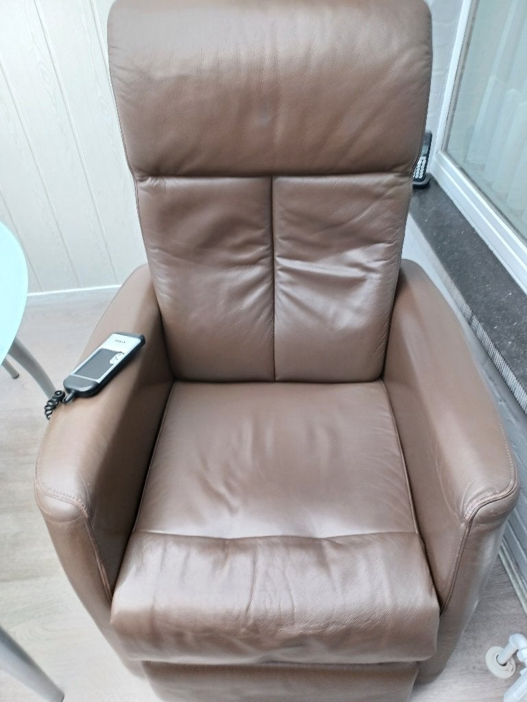 Relaxzetel elektrisch HUKLA leder, Ophalen, Gebruikt