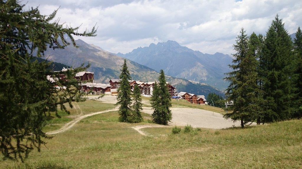 Hautes Alpes, T3 4 à 6 pers, orienté sud, piscine, Alpen, Dorp, 2 slaapkamers, Wasmachine