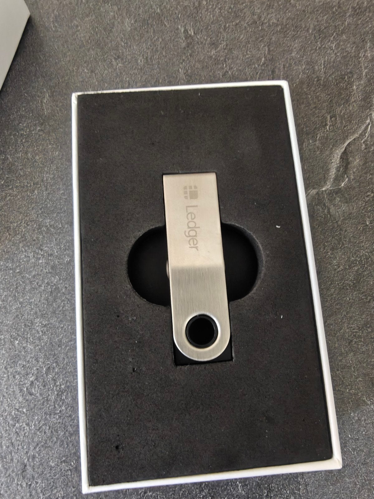Ledger nano s, Enlèvement