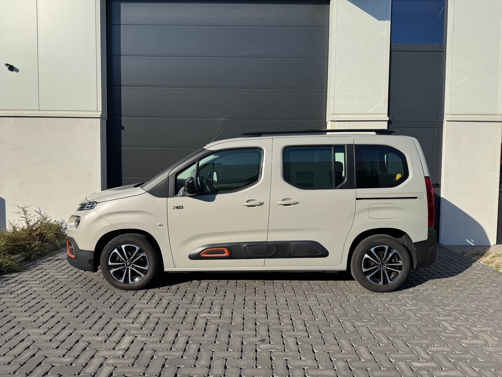 Citroen Berlingo XTR 1.2 Rolstoelauto Camera/Navi/Garantie, Voorwielaandrijving, Dealer onderhouden, Verwarmde buitenspiegels