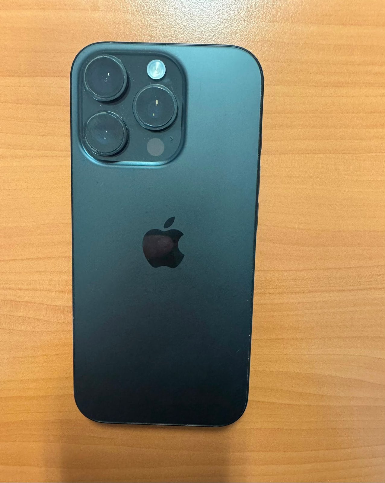Iphone 16 pro, IPhone 16 Pro, 128 GB, Enlèvement ou Envoi, Comme neuf