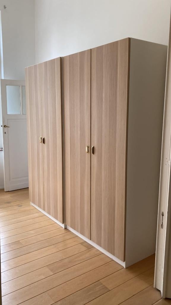 Deux armoires Ikea, Avec espace de penderie, Moins de 150 cm, Comme neuf, Chêne