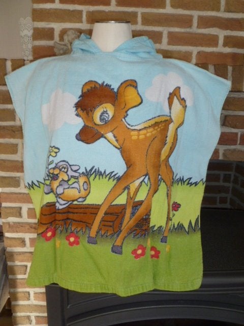 bad of strand poncho voor kids, Kinderen en Baby's, Kinderkleding | Kinder-zwemkleding, Ophalen of Verzenden, Zo goed als nieuw