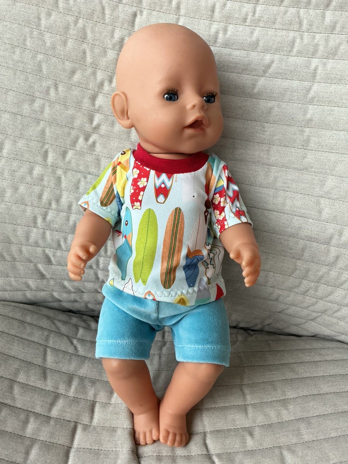 146. Babyborn: Nieuwe T-shirt met short, Kinderen en Baby's, Speelgoed | Poppen, Ophalen of Verzenden, Nieuw, Babypop