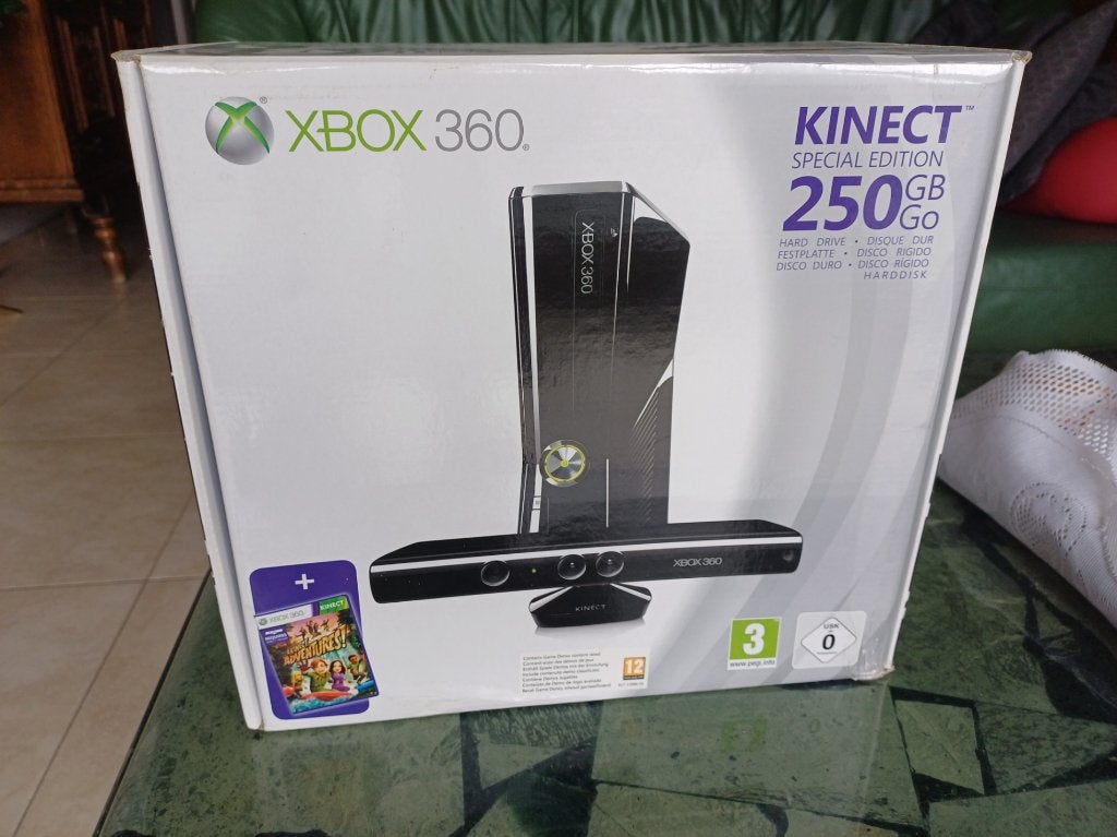 Spelcomputer, Consoles de jeu & Jeux vidéo, Consoles de jeu | Xbox 360, Enlèvement, Neuf, 250 GB, 360 S