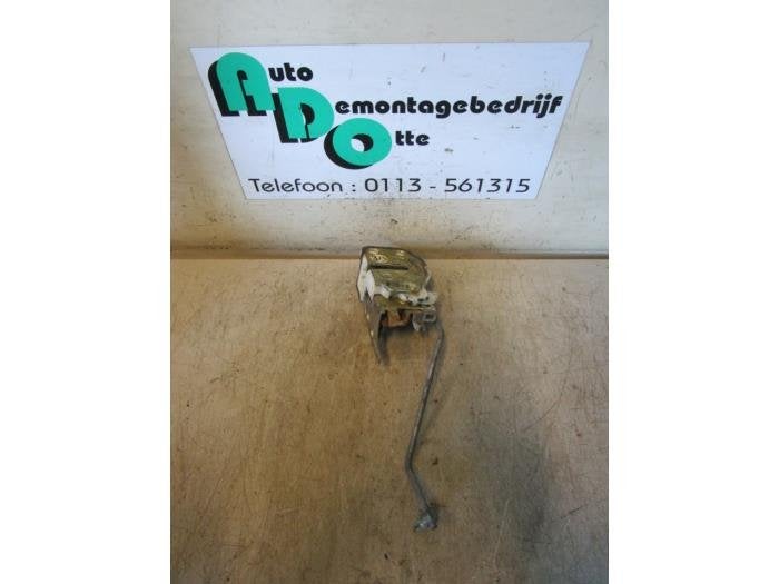 Serrure portière mécanique 2portes droite d'un Honda Civic, Honda, -, 3 mois de garantie, Utilisé