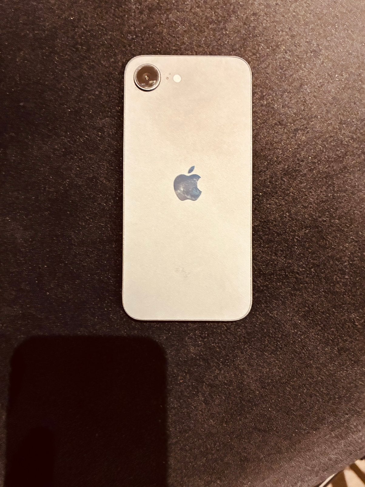 Iphone 16e 128gb etat impeccable, Telecommunicatie, Mobiele telefoons | Apple iPhone, Ophalen of Verzenden, Zo goed als nieuw