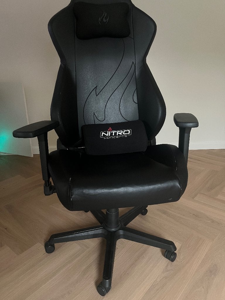Nitro gaming chair, Huis en Inrichting, Zwart, Ophalen of Verzenden, Zo goed als nieuw, Gaming bureaustoel