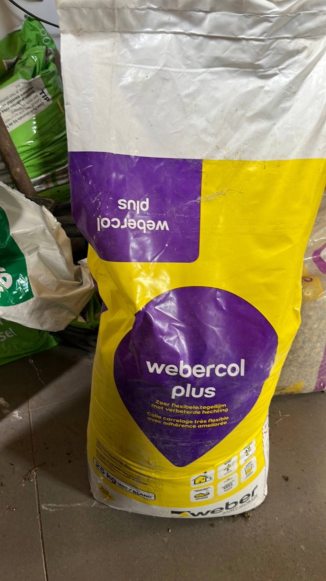 Zak webercol plus wit 25kg, Doe-het-zelf en Bouw, Metselstenen, Ophalen, Zo goed als nieuw