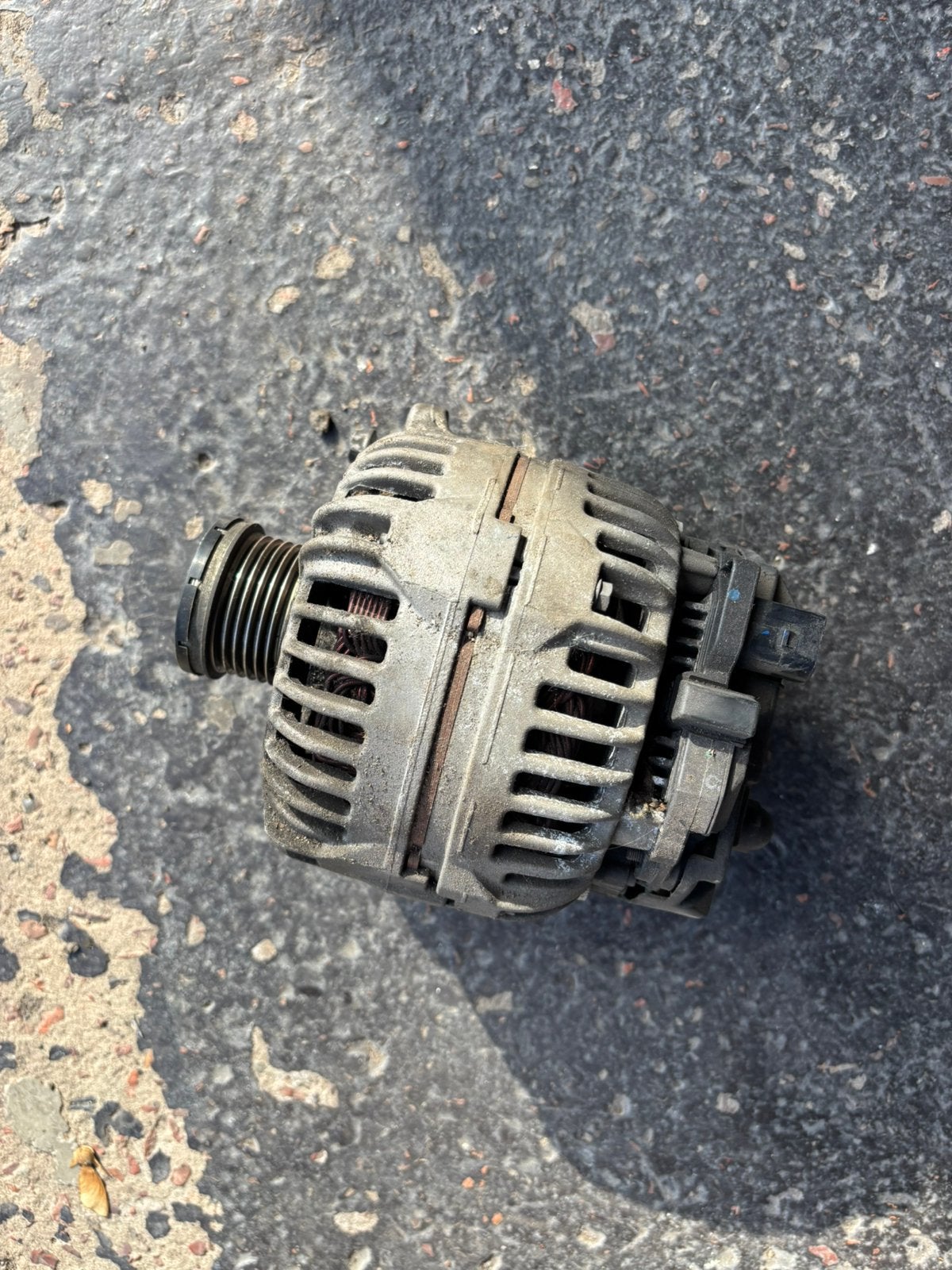 Alternateur Bosch pour VAG, Autos : Pièces & Accessoires, Utilisé, Audi