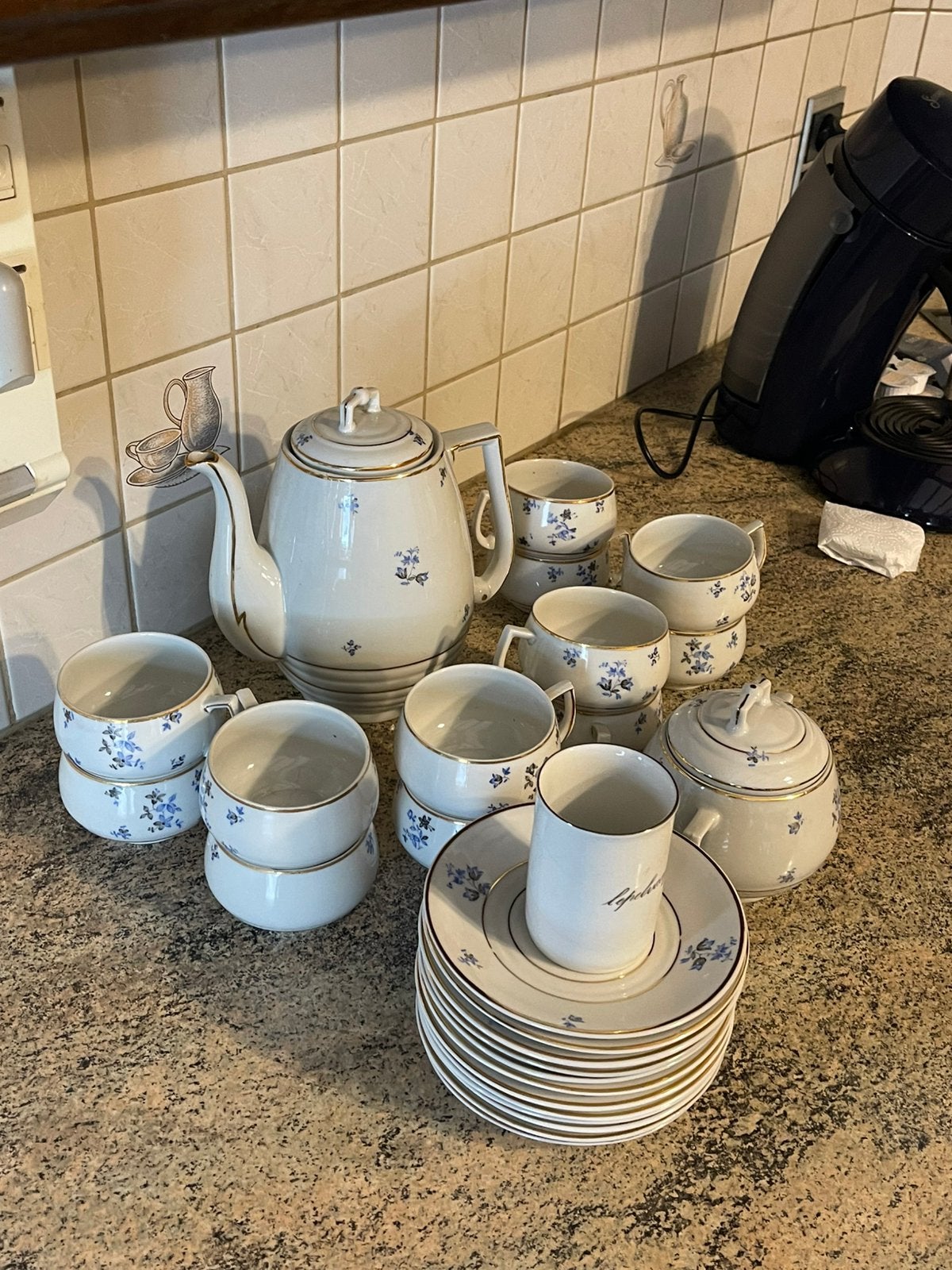 Koffieservies, Ophalen