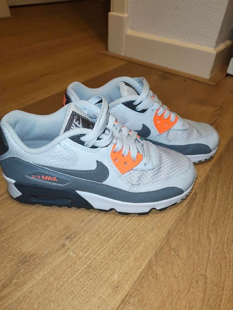 Nike air max maat 36,5, Kleding | Dames, Schoenen, Nike, Ophalen of Verzenden, Zo goed als nieuw, Sneakers