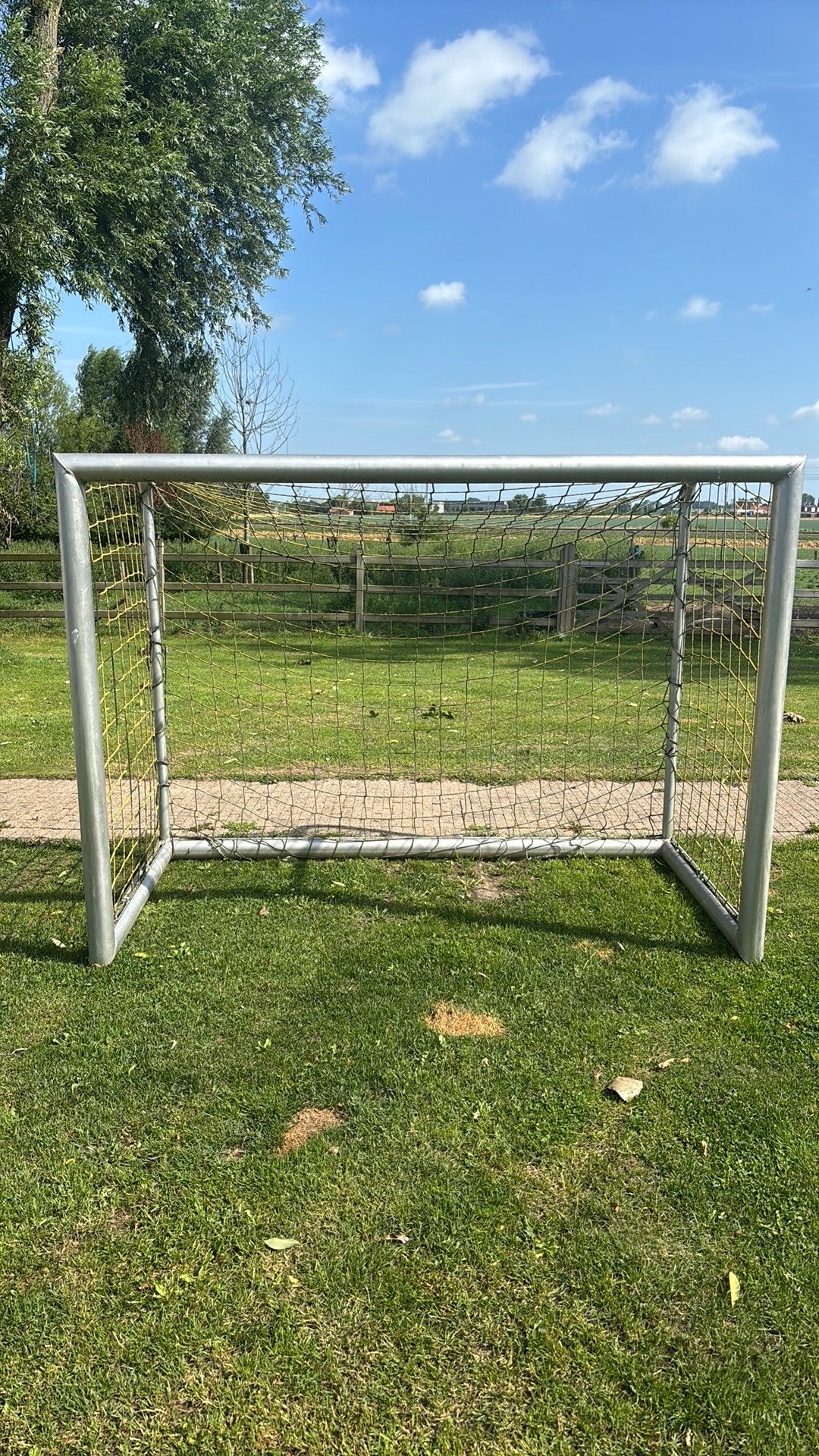 Stevige aluminium voetbalgoal, Ophalen, Gebruikt