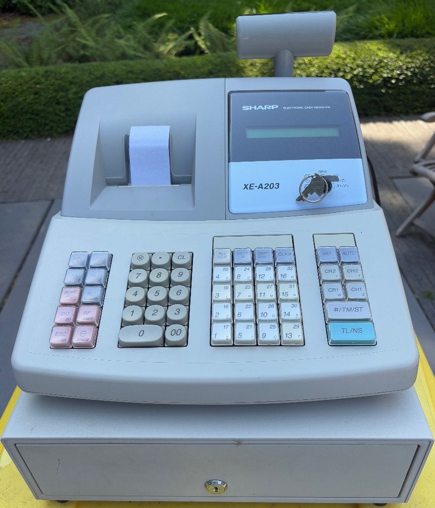 Programmeerbare kassa sharp XE-A203, Zakelijke goederen, Kantoor en Winkelinrichting | Kassa's en Betaalsystemen, Ophalen