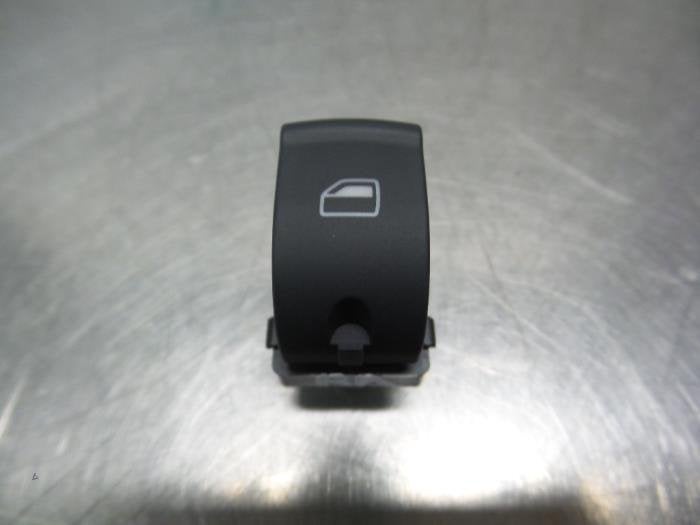Commutateur vitre électrique d'un Audi A3 (A3 03-), -, 3 mois de garantie, Utilisé, -