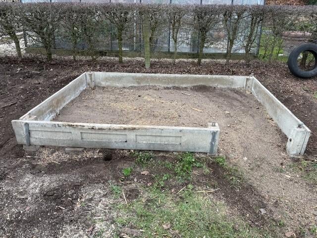 dalles de béton + poteaux, Enlèvement