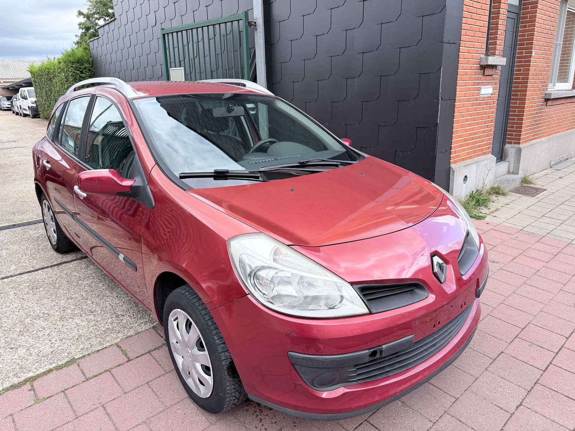 Renault Clio 1.2 I EDITION AUTHENIQUE AIRCO, Rouge, 139 g/km, Entreprise, Boîte manuelle