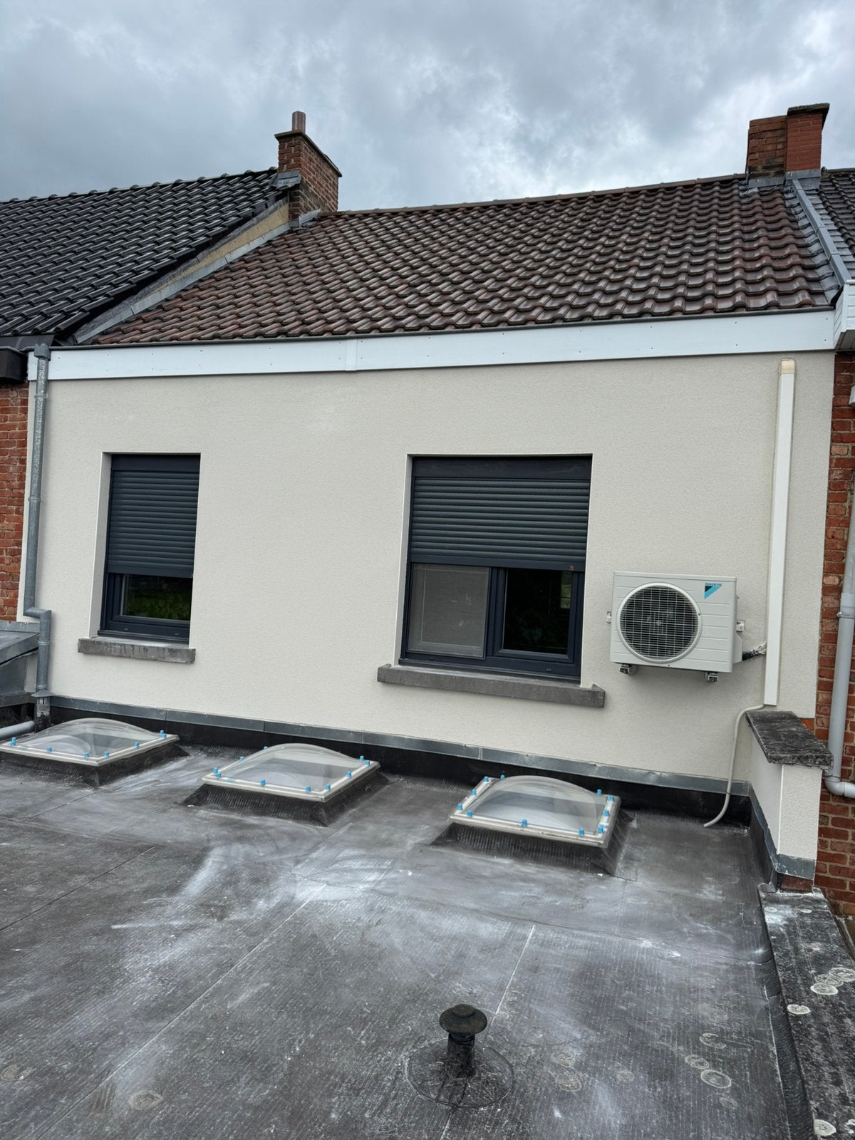 Enduit projeté crépis façade, Enlèvement